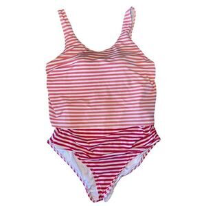 LANDS END size 10/12 Medium swim suit